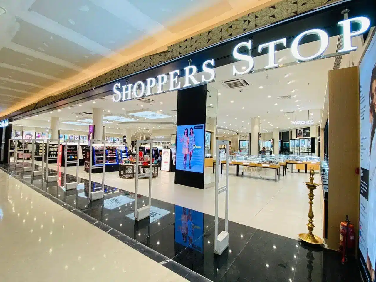 Watches- Shoppers Stop- Retail Design - Shop Pros